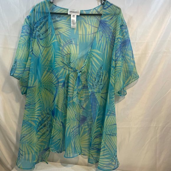 Studio One Plus Size Spring Cover Up - Picture 3 of 9